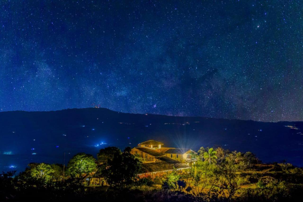 ホテル Casa Mahanaim バリチャラ エクステリア 写真